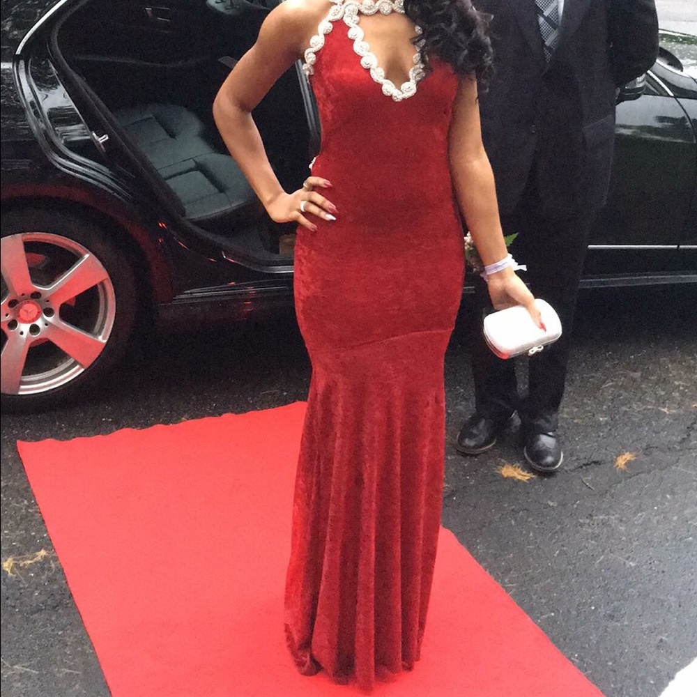 Red prom dress