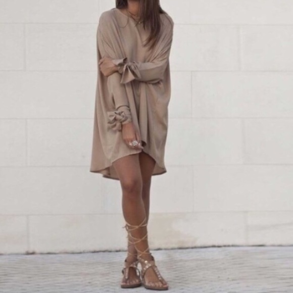 beige loose mini dress - Picture 2 of 5