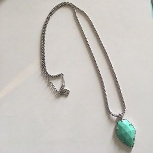 Kendra Scott necklace