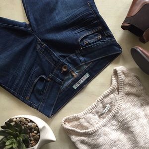 🎉HP🎉 J Brand Lovestory Denim