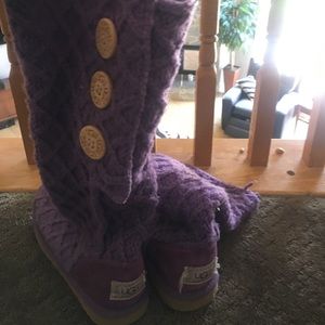 BEAUTIFUL AND AUTHENTIC UGG BOOTS