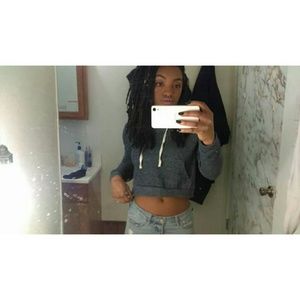 Meet your Posher, Tiahana