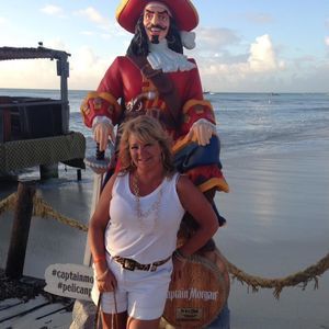 Meet your Posher, Denise