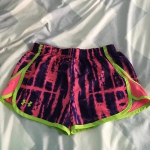 Under Armour Running Shorts (Kids L, fit adult XS)