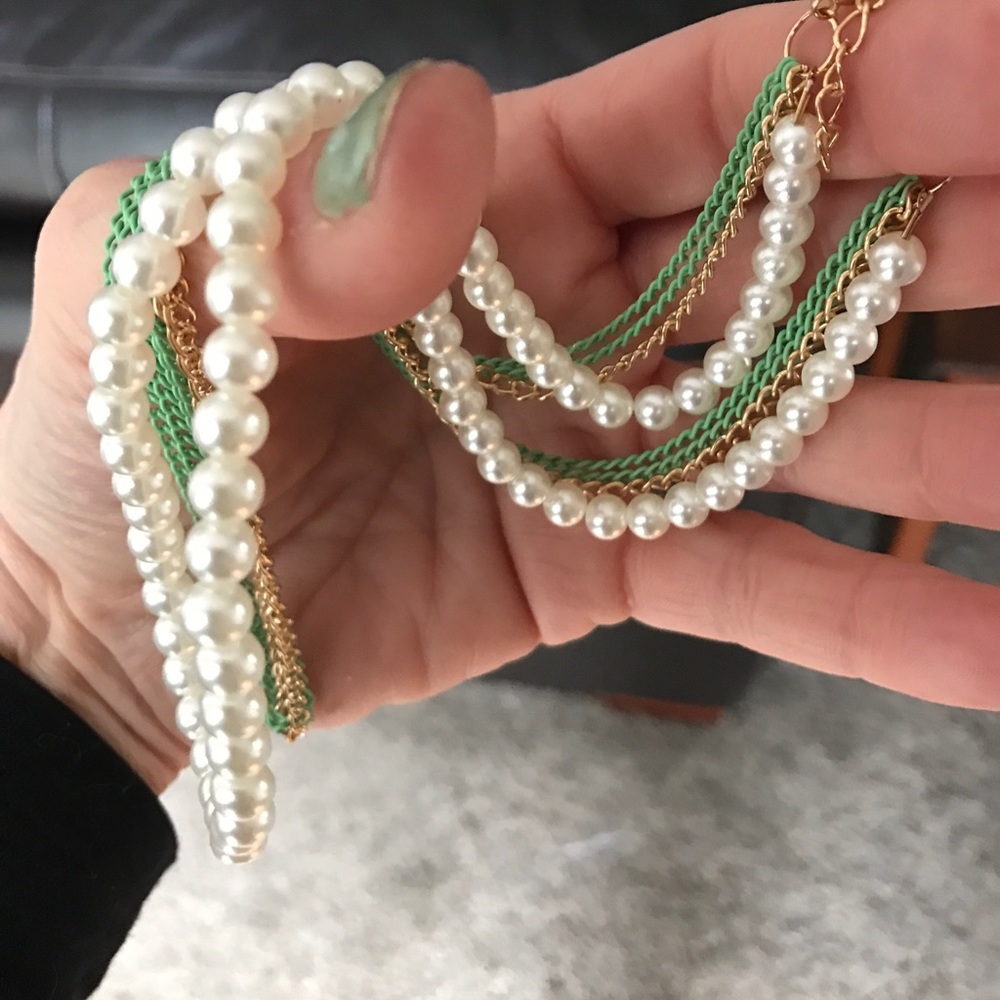 PEARL GREEN GOLD FASHION NECKLACE  💚NWT