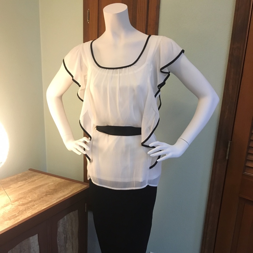 I.N. Studio semi sheer top
