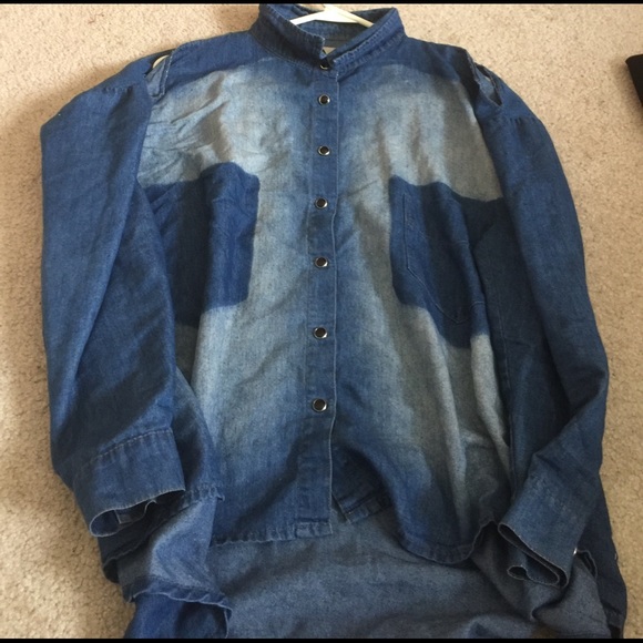 UNIF Shoulder Peek Denim Fade Cutout Shirt - Picture 5 of 6