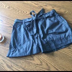 Banana republic shorts with tie