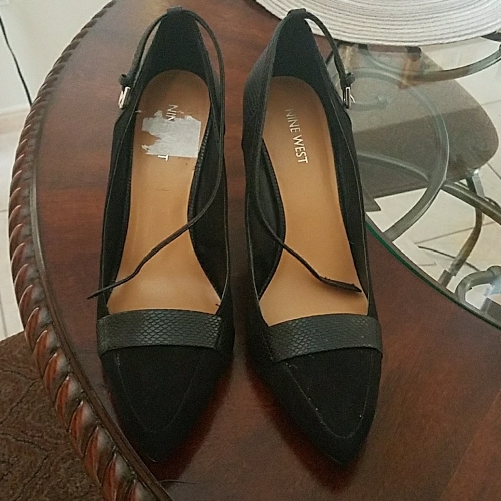 New Nine west wedge heels