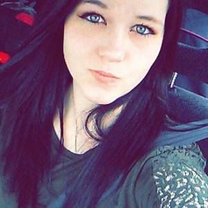 Meet your Posher, Abbi