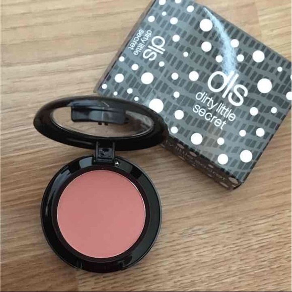 DLS blush - Picture 2 of 4