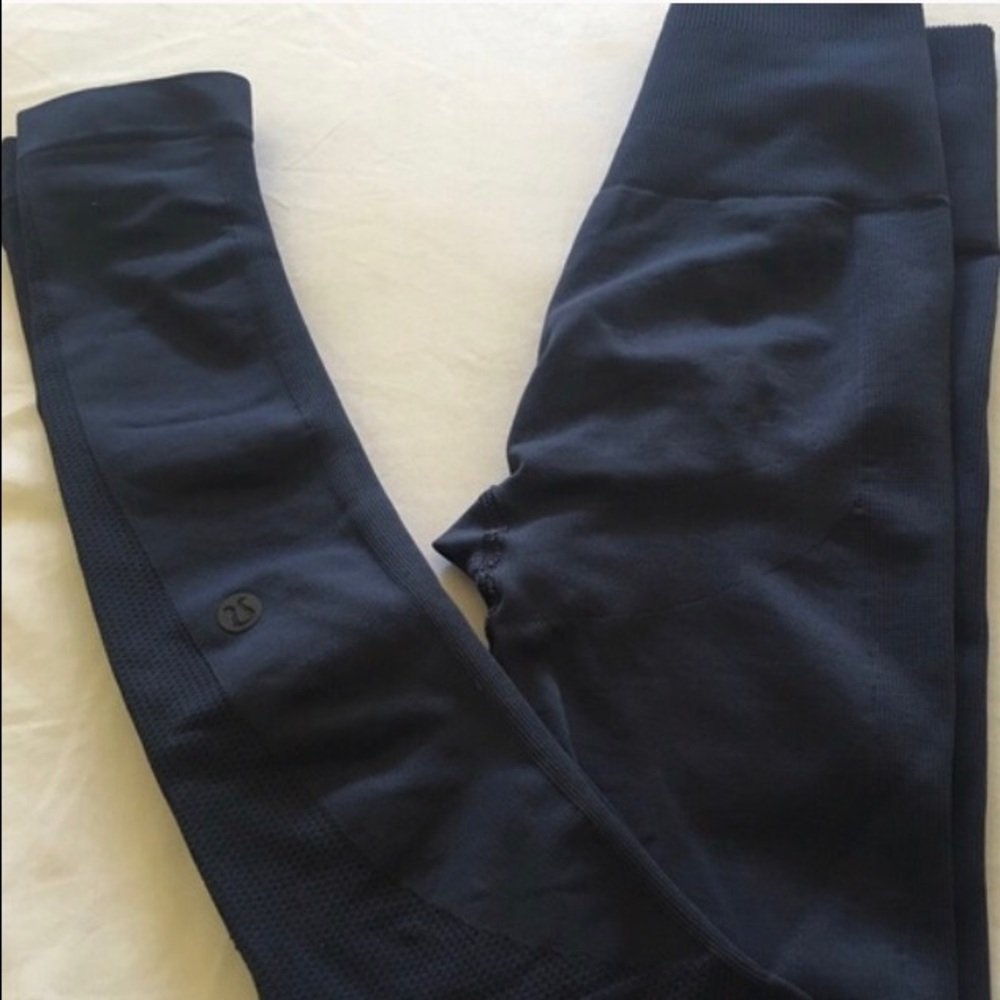 In the zone black lululemon