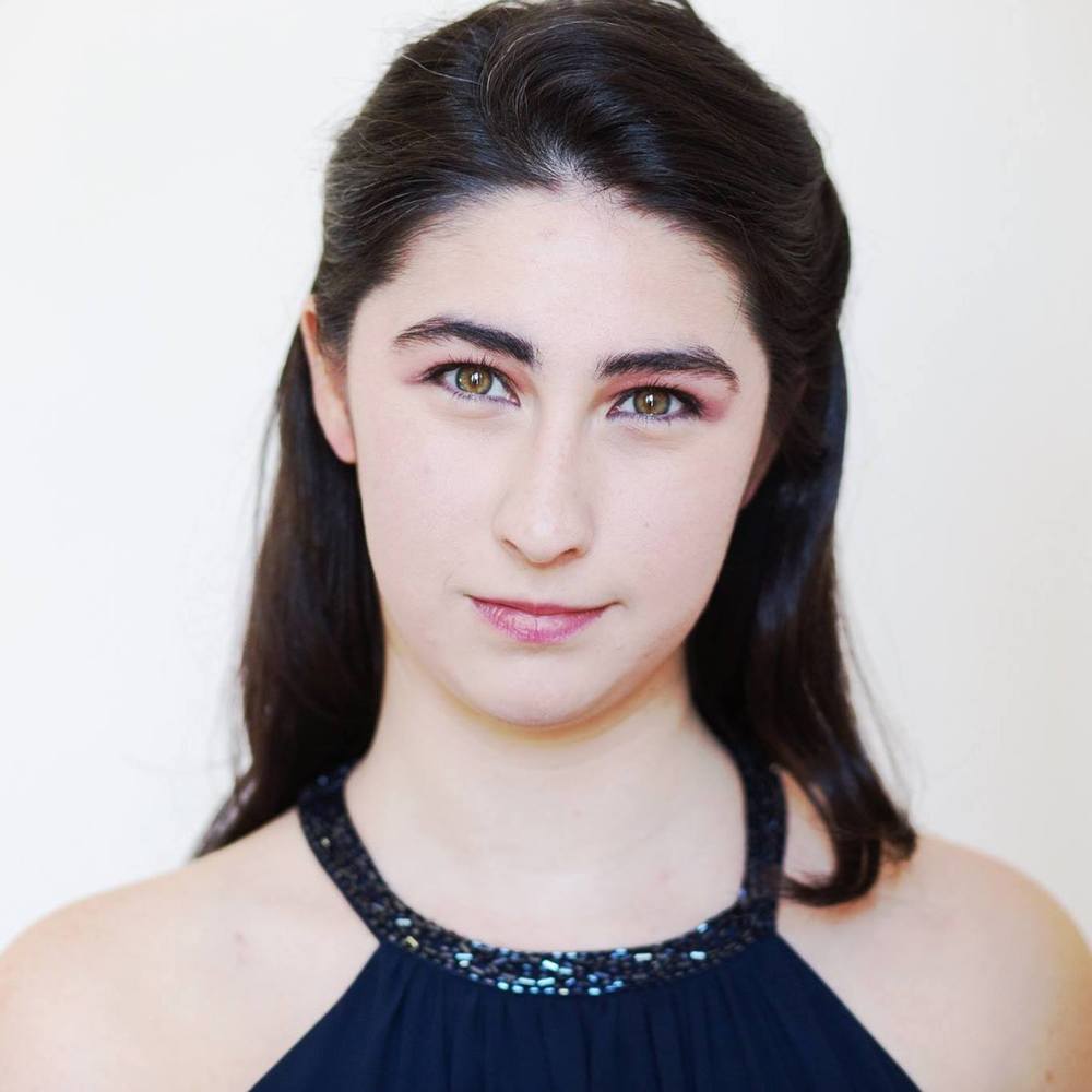 Meet your Posher, Alyssa