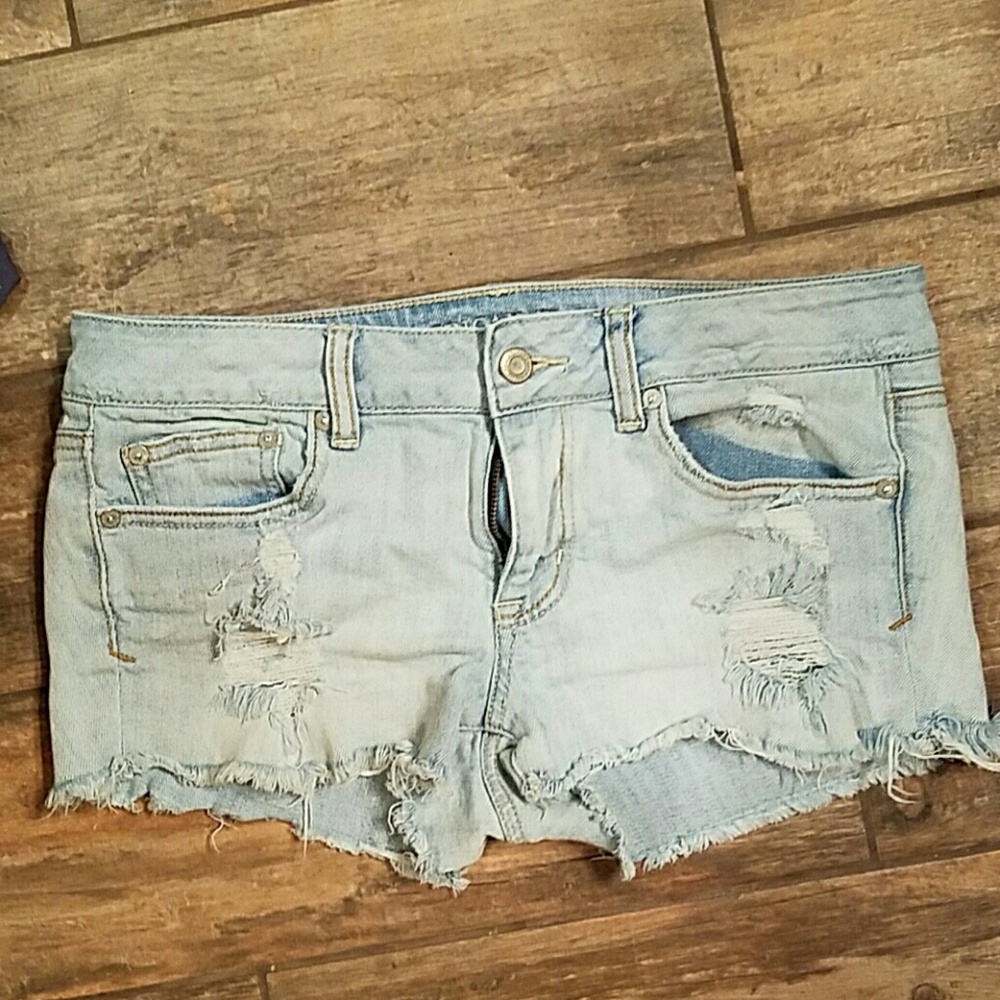 American Eagle distressed shorts