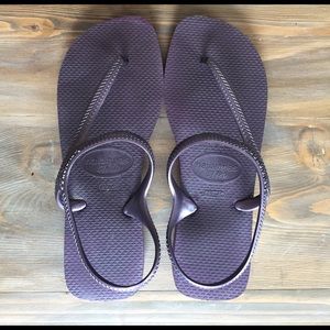 Havaianas sandals, worn only a few times!
