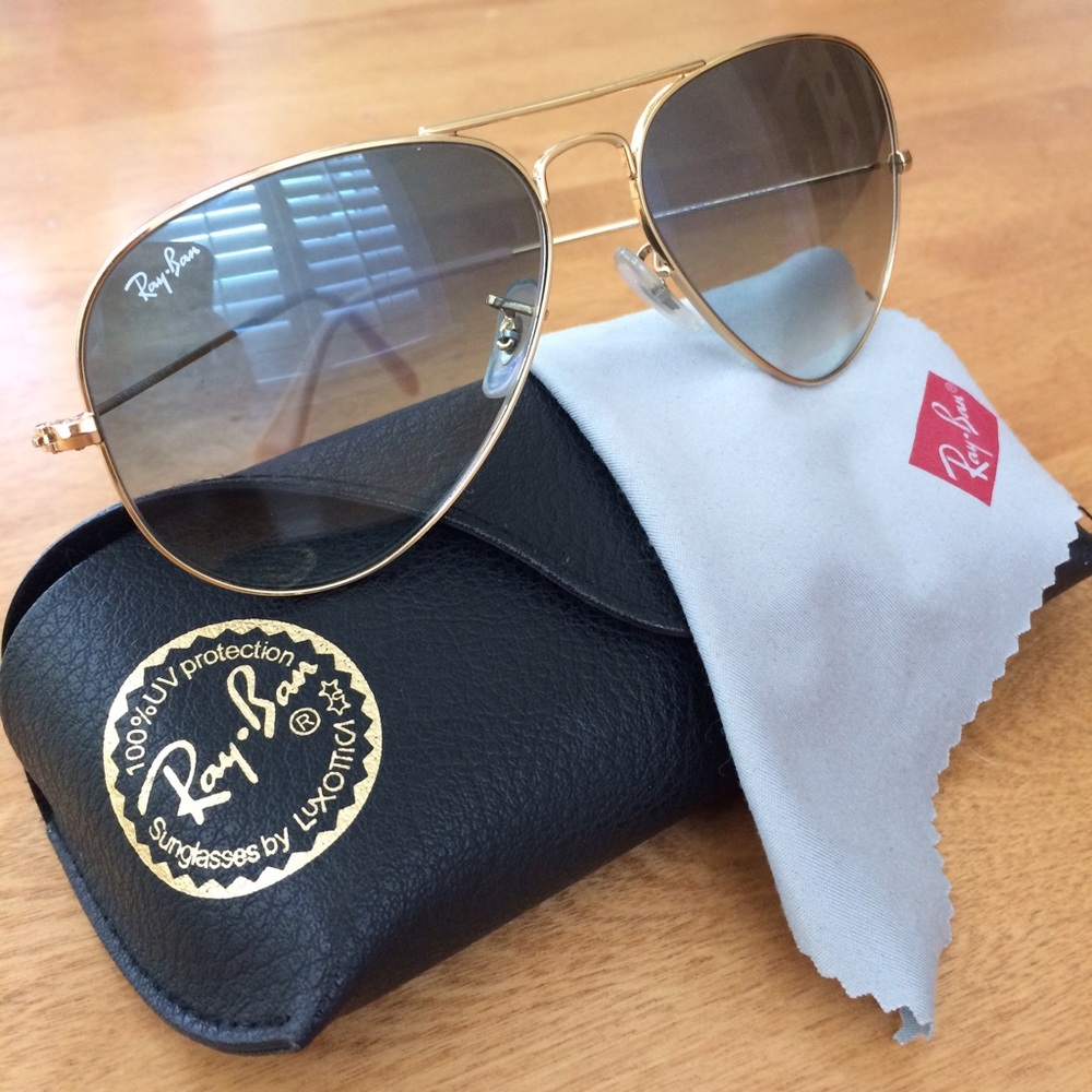 Original Classic Ray-Ban Aviators - Picture 2 of 6