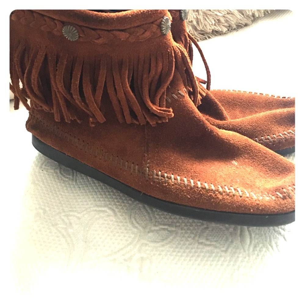 Moccasin fringe booties