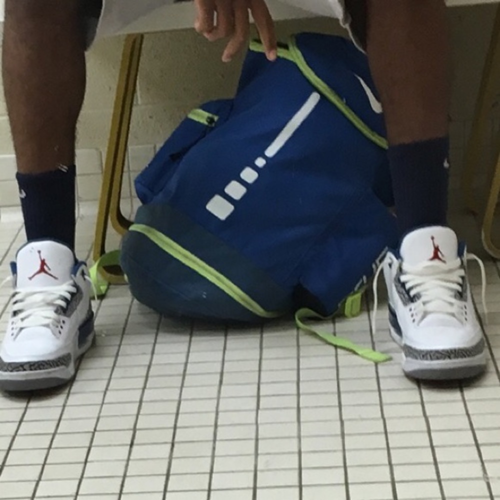 Meet your Posher, Zay