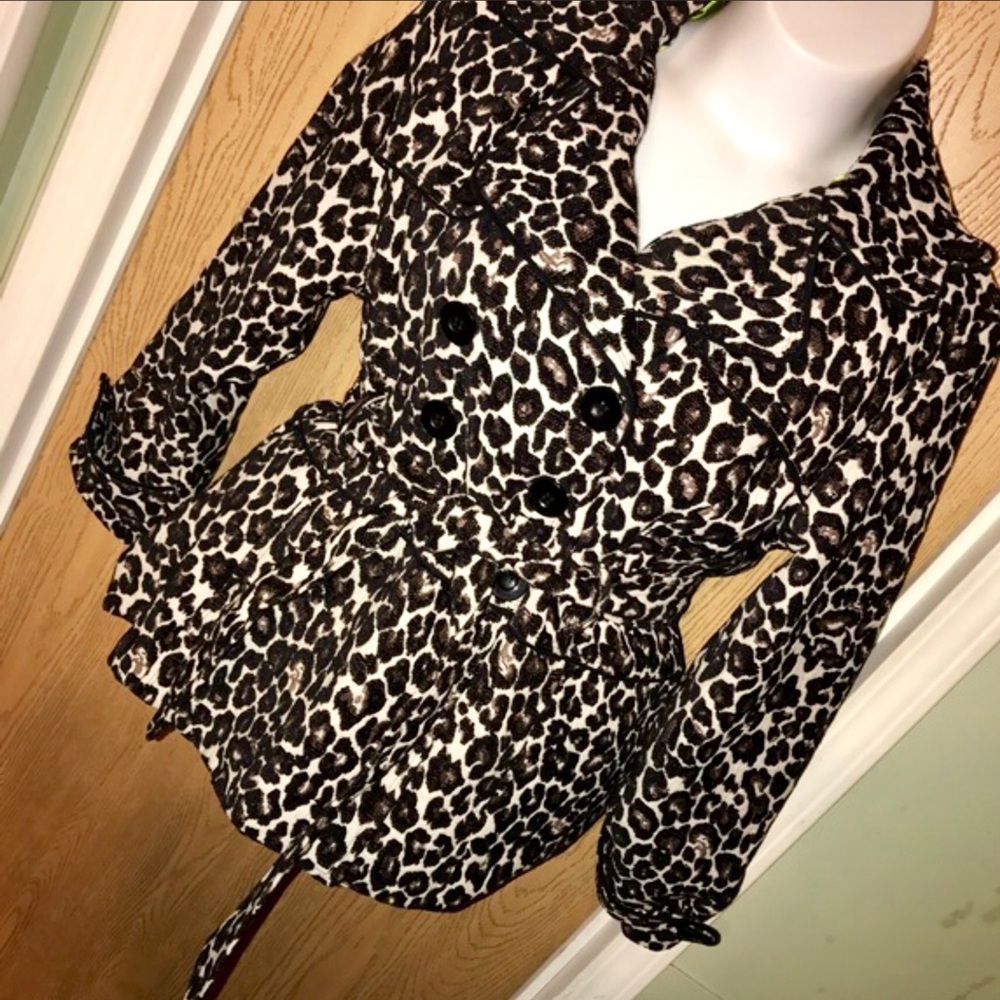 EUC!! Leopard Print Jacket