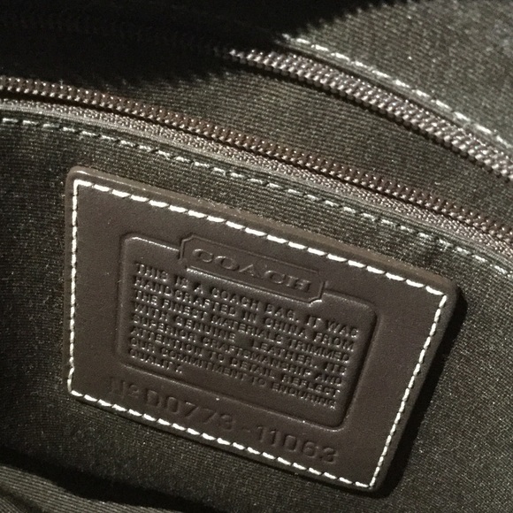 Authentic Coach purse - Picture 2 of 4