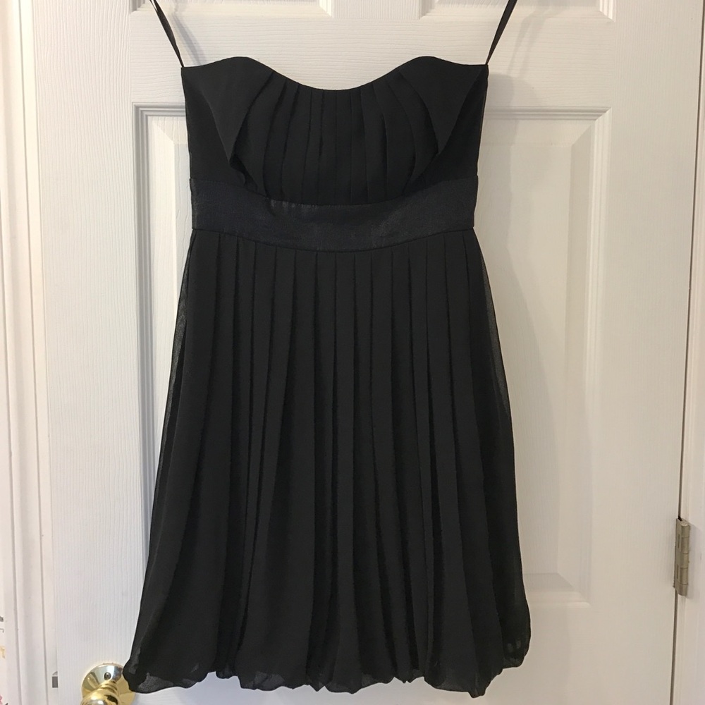 White House black market black dress. Size 0