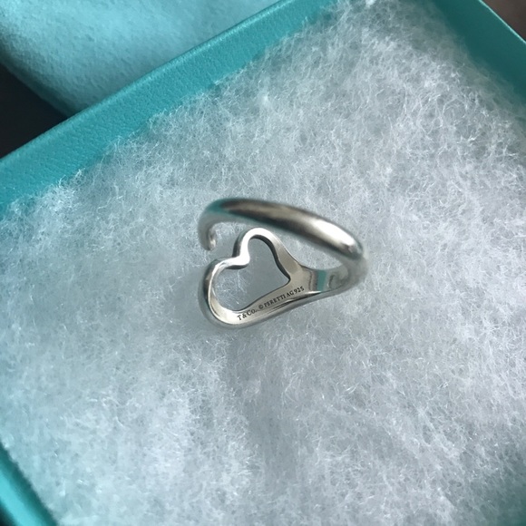 Tiffany&Co Elsa Peretti Open heart ring, size 6.5 - Picture 3 of 5
