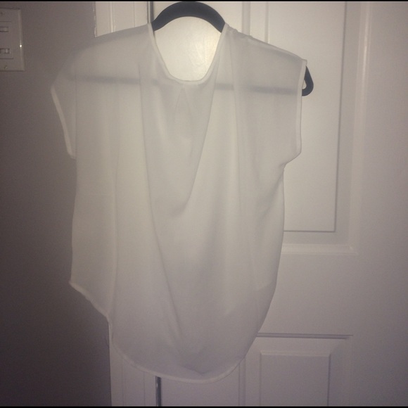 Nordstrom V-Neck Lush tee - Picture 2 of 5