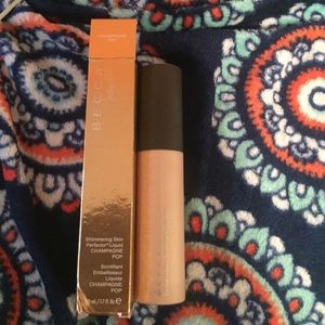 becca liquid highlighter