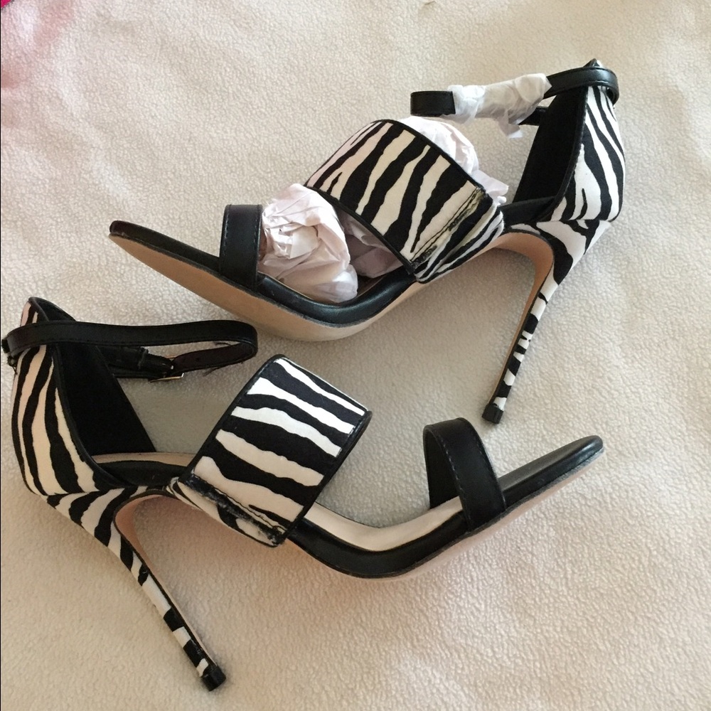 ShoeDazzle Animal Print Blk Sz 5.5 Heels