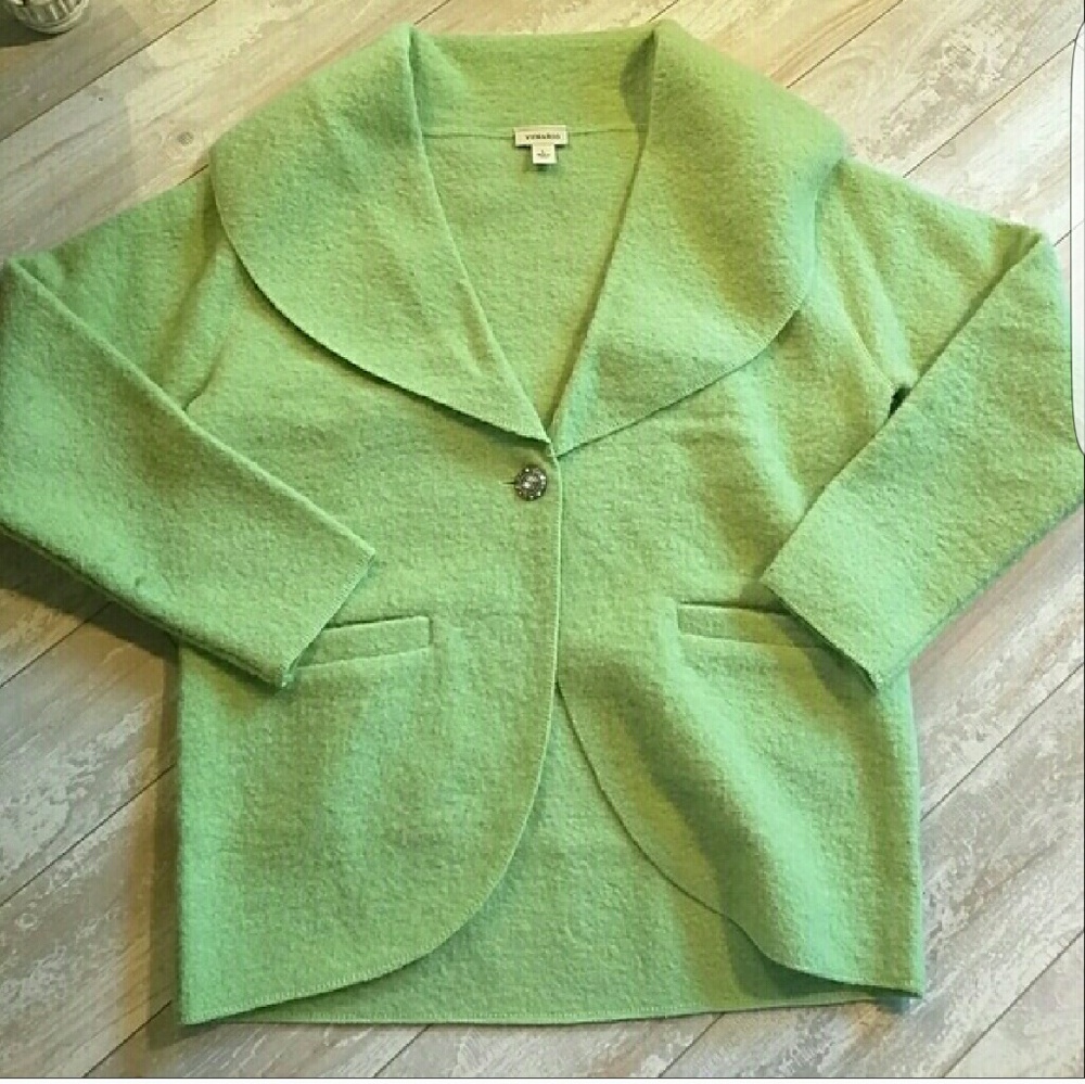 BOILED WOOL....VENARIO SAGE GREEN DRESS COAT..NWOT