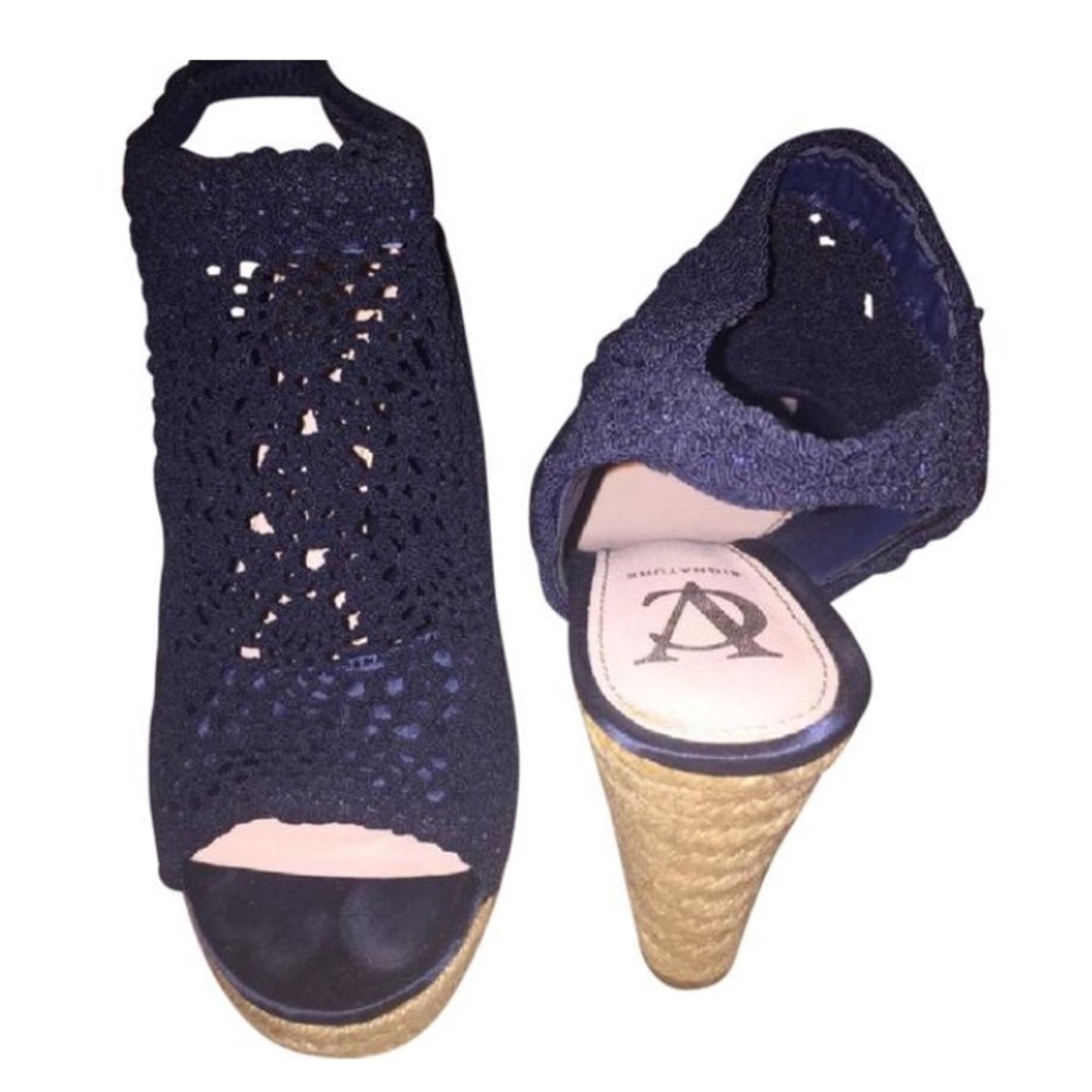 Vero Cuoio Navy Wedges