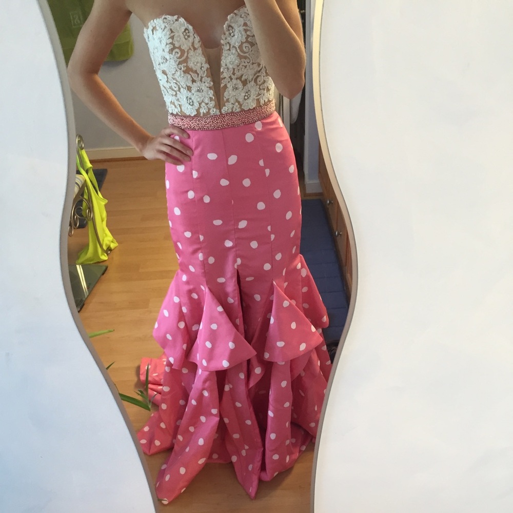 Sherri hill prom dress!