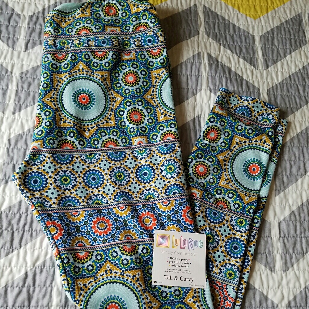 NWT TC leggings circle print (made in Vietnam)