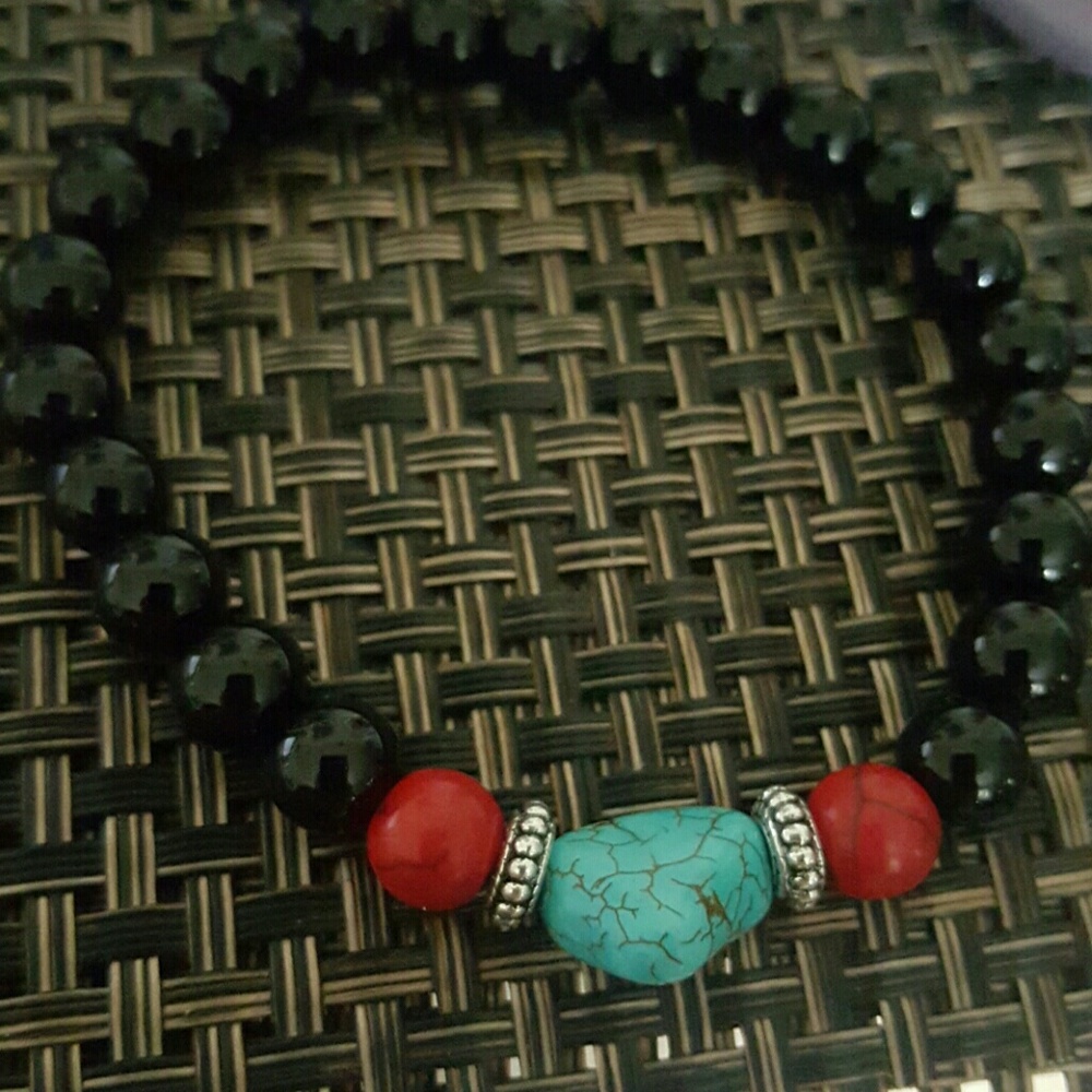 Turquoise Coral and Onyx beaded bracelet