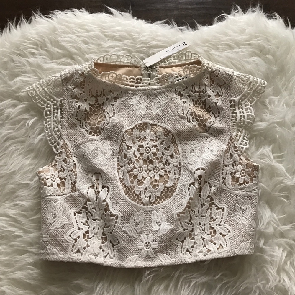 NWT - Lace crop top