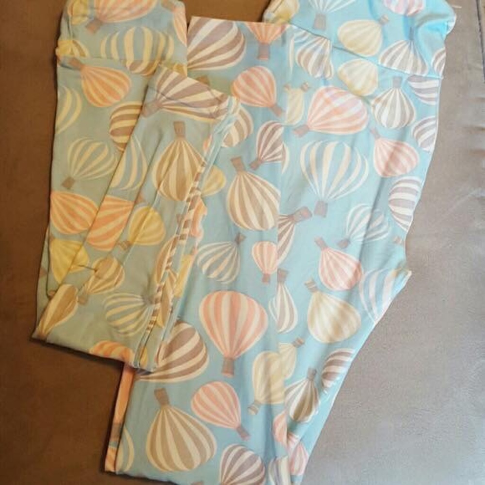 Mommy me set onesize and small