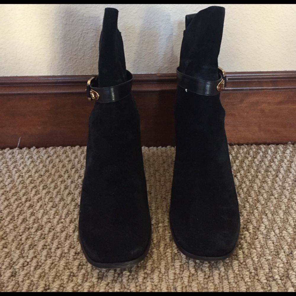 Black Tory Butch booties