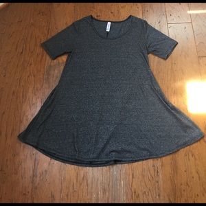 EUC Gray Heathered LuLaRoe Perfect T.