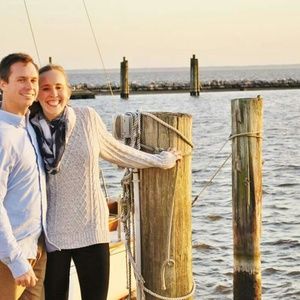 Meet your Posher, Caitlin