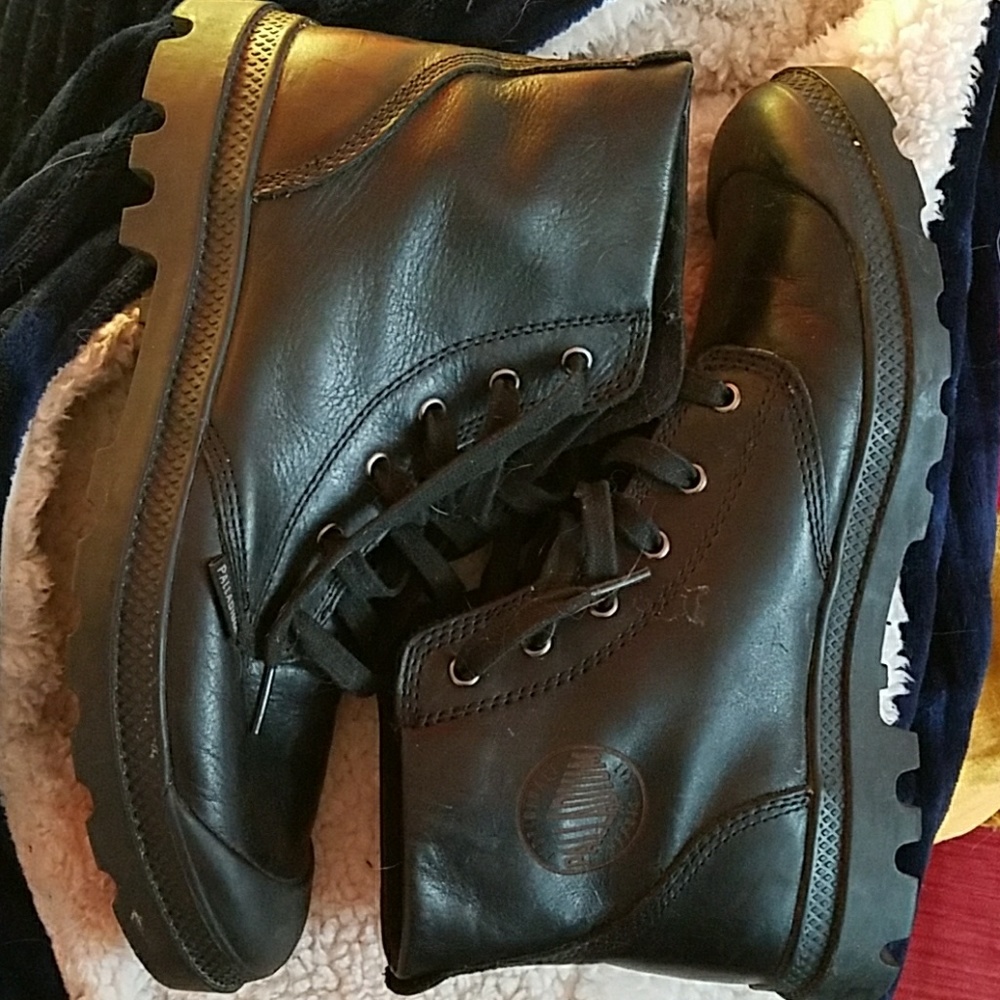 Men's Palladium boots