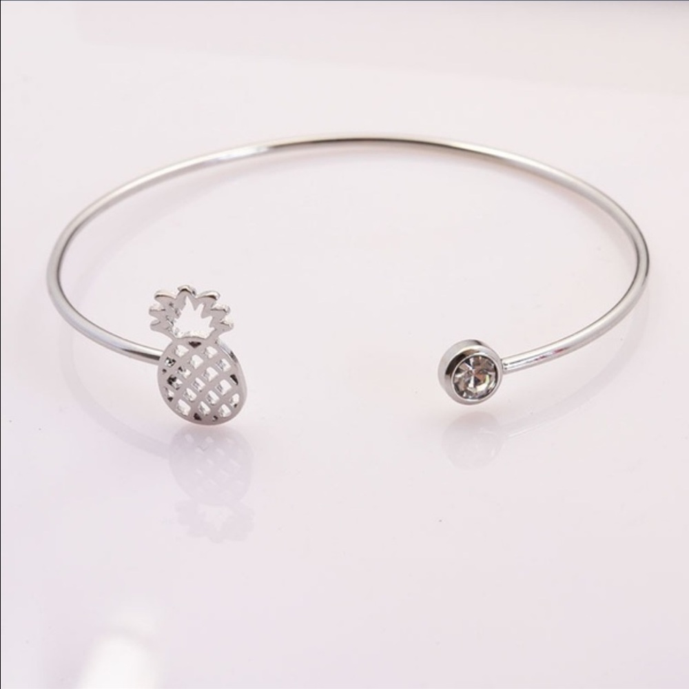 Gifted 💝 HP ❤️ Pineapple Bracelet 🍍 - Picture 2 of 2