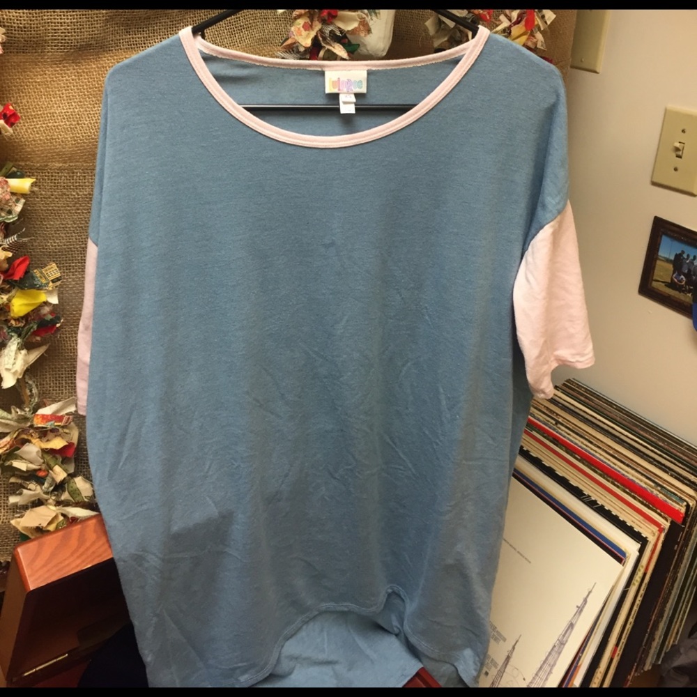 Lularoe never worn! Short sleeve shirt size XS!