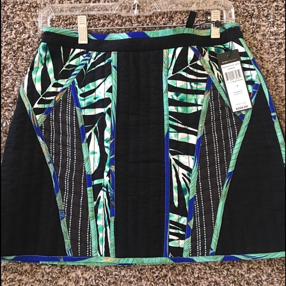 BCBG Skirt - Picture 3 of 3