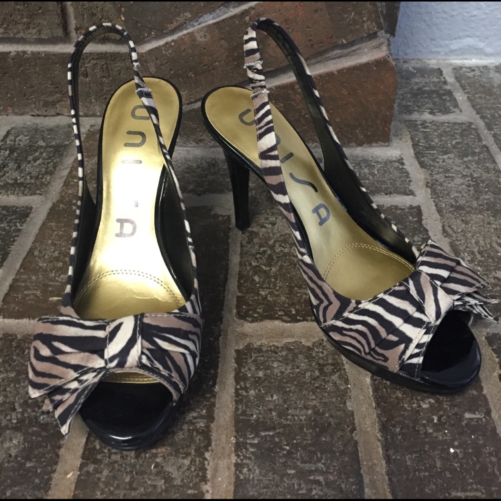 Unisa zebra striped shoes