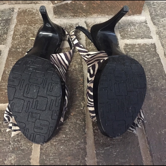 Unisa zebra striped shoes - Picture 2 of 3