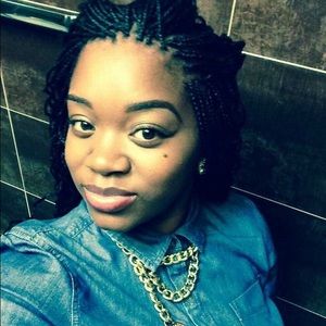 Meet your Posher, Felecia