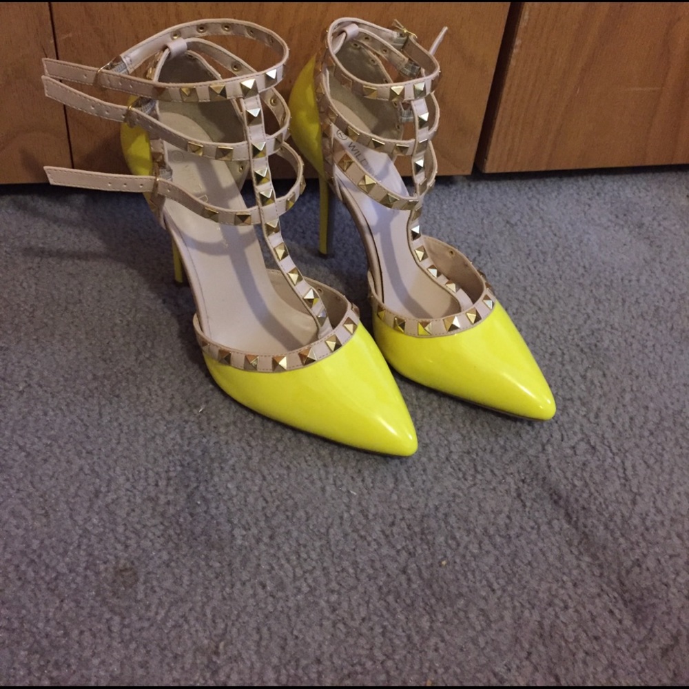 Studded pumps