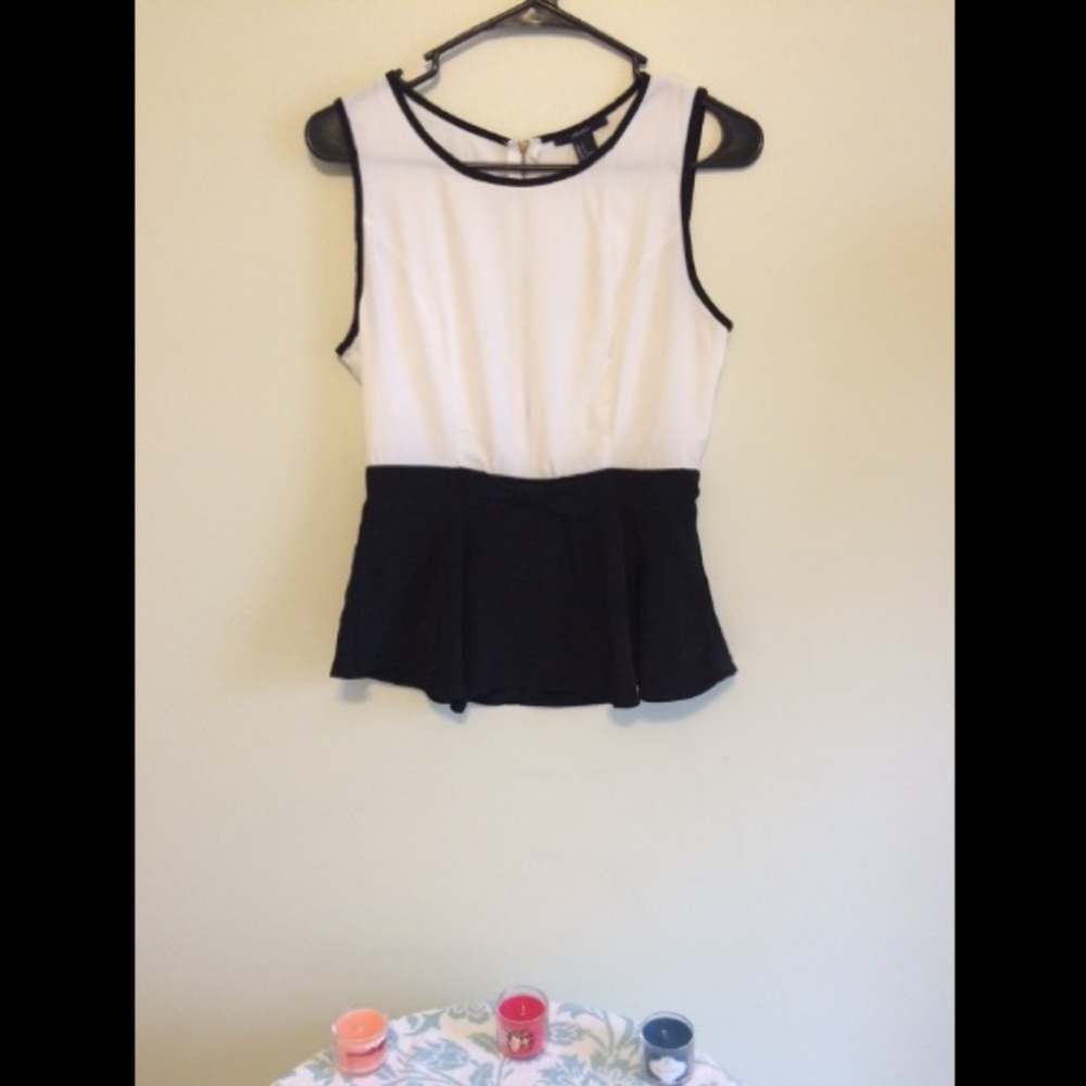 Forever 21 classy tank top
