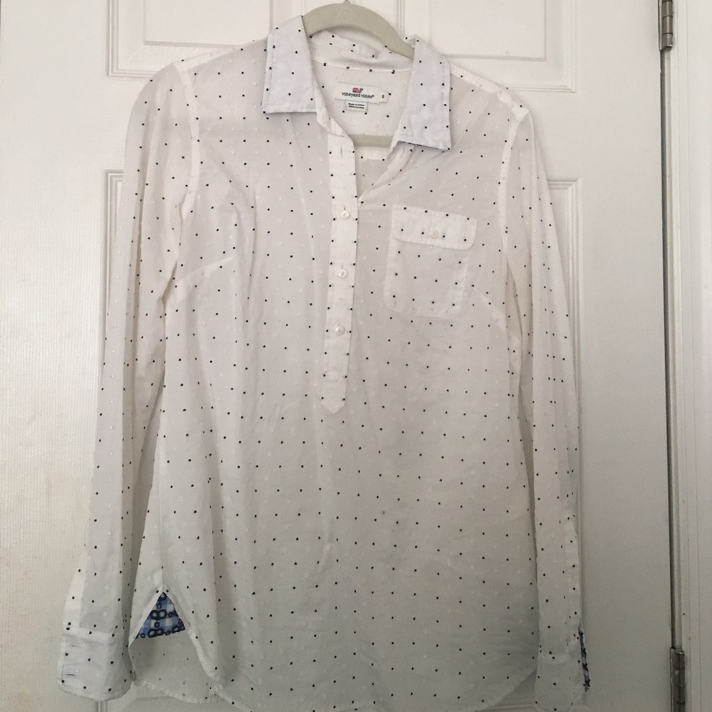 White Vineyard Vines blouse! - Picture 1 of 1