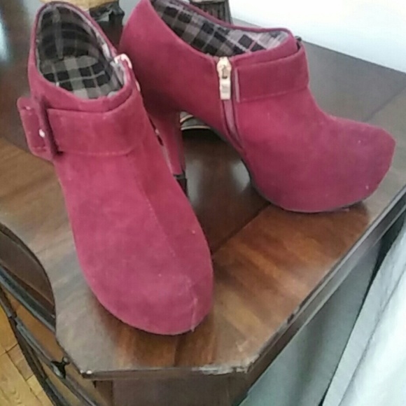 Booties - Picture 2 of 4